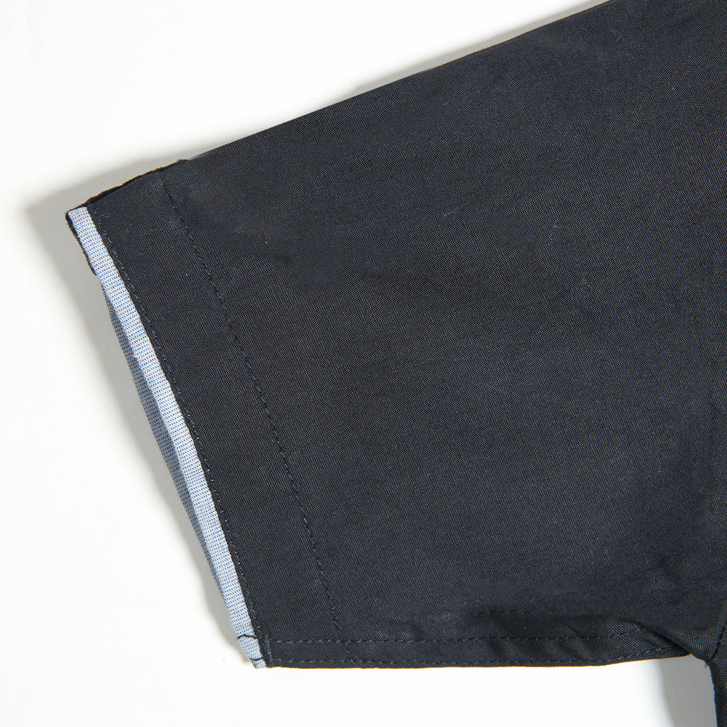 سیاہ راکٹ گرافک شرٹ