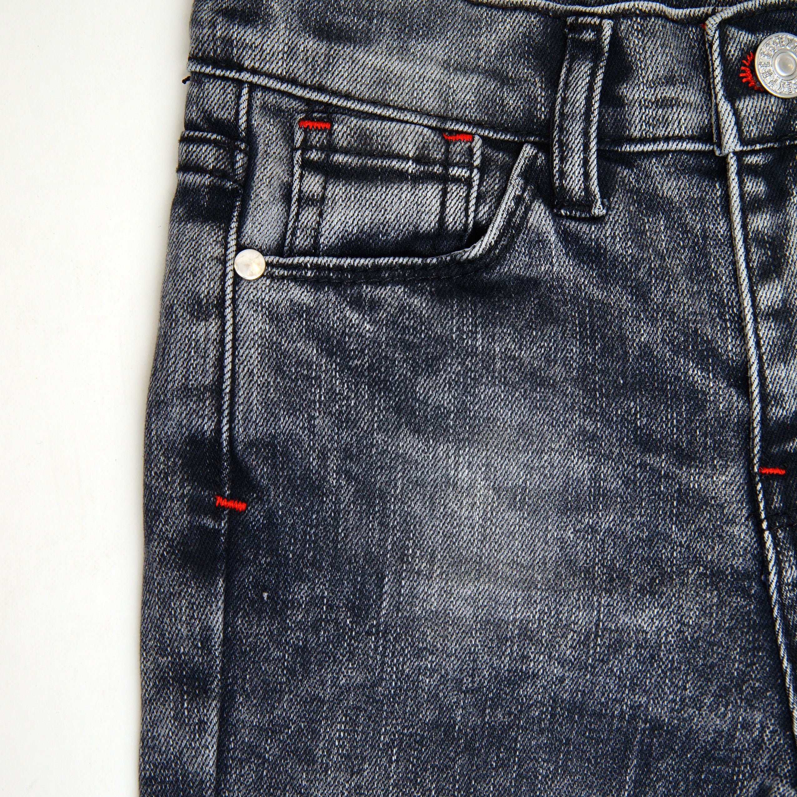 DASHING 3 QUARTER JEANS SHORT