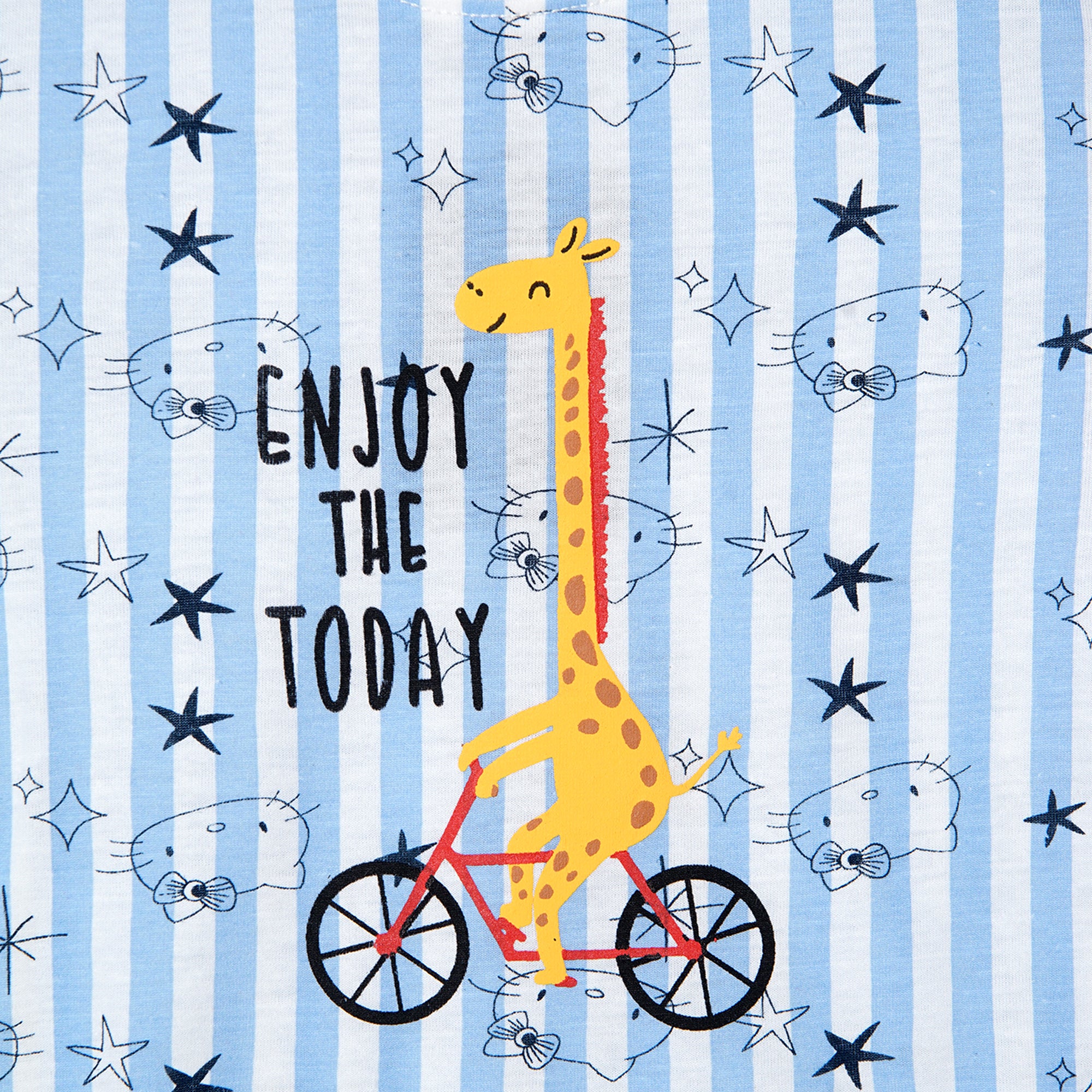 GIRAFFE GRAPHIC T-SHIRT