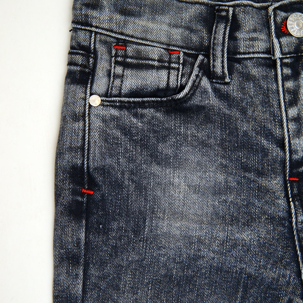 GRAYISH 3 QUARTER RANDOM SHORT