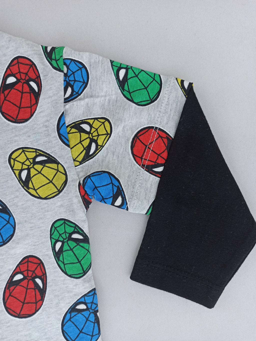 بیبی ٹاس ملٹی اسپائیڈر مین گرافک ٹی شرٹ