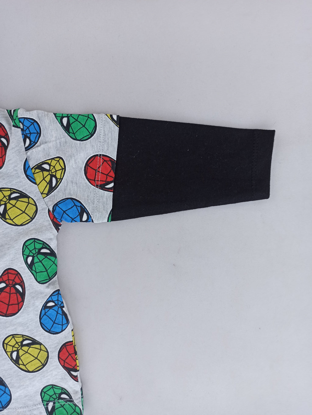 بیبی ٹاس ملٹی اسپائیڈر مین گرافک ٹی شرٹ