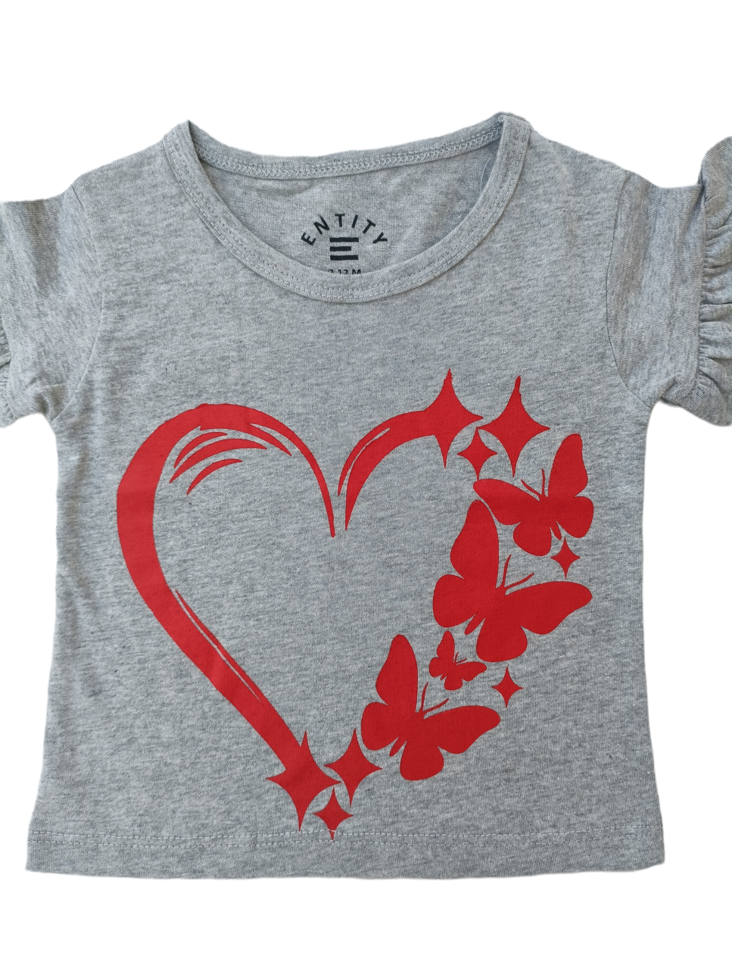 ENTITY HEART WITH BUTTERFLIES GRAPHIC T-SHIRT