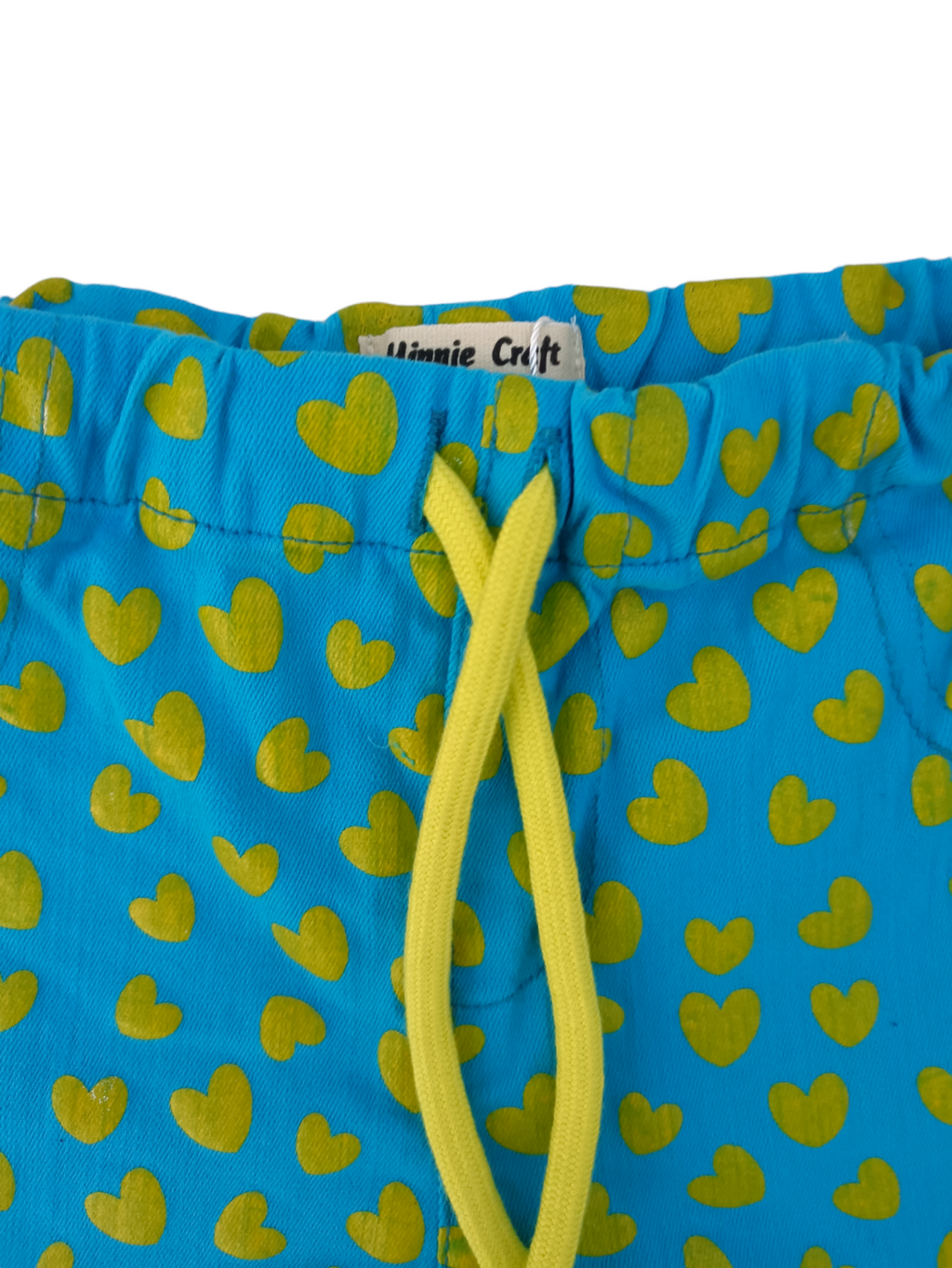 MINNIE CRAFT HEARTS GRAPHIC SHORT