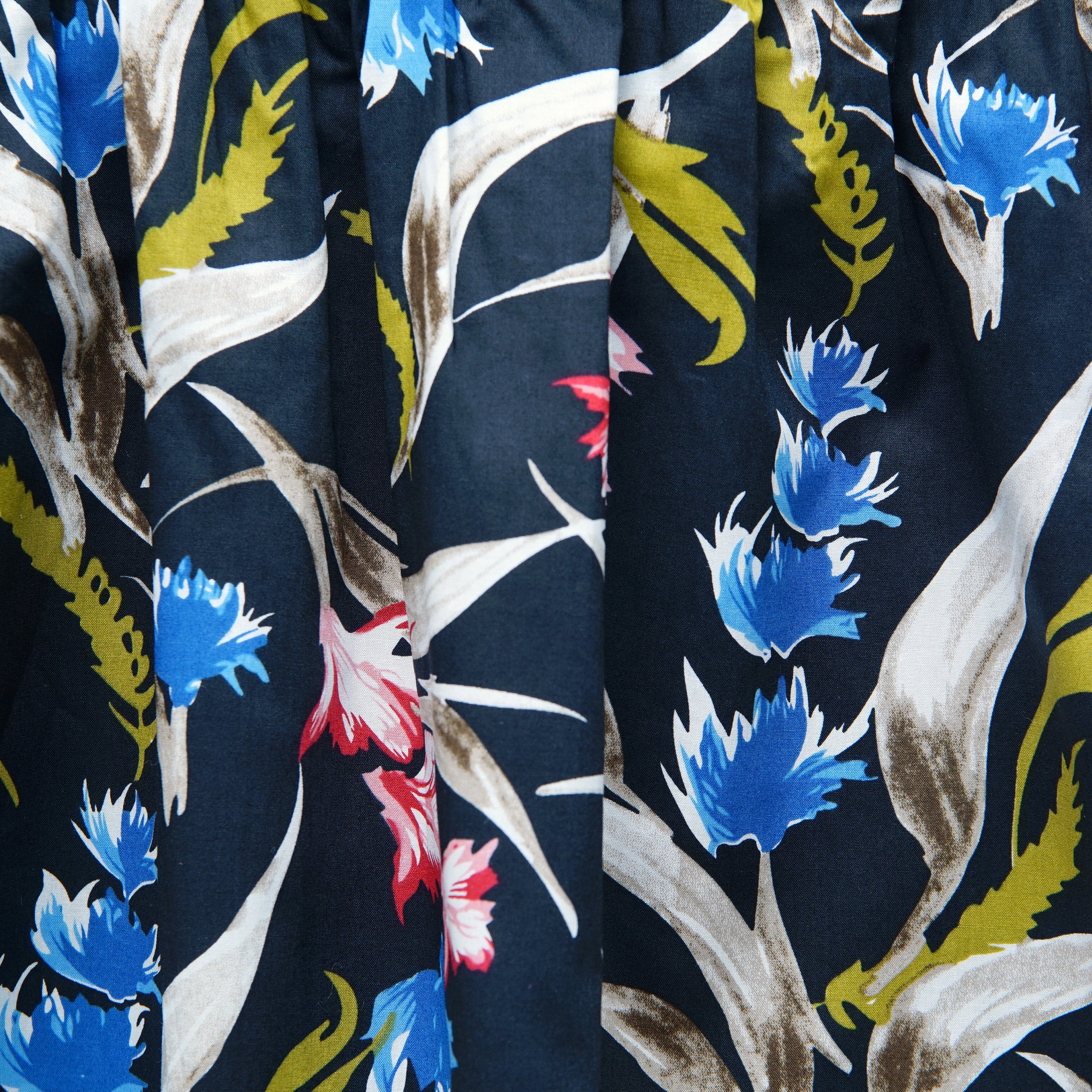 BLACK PRINTED SKIRT SUIT