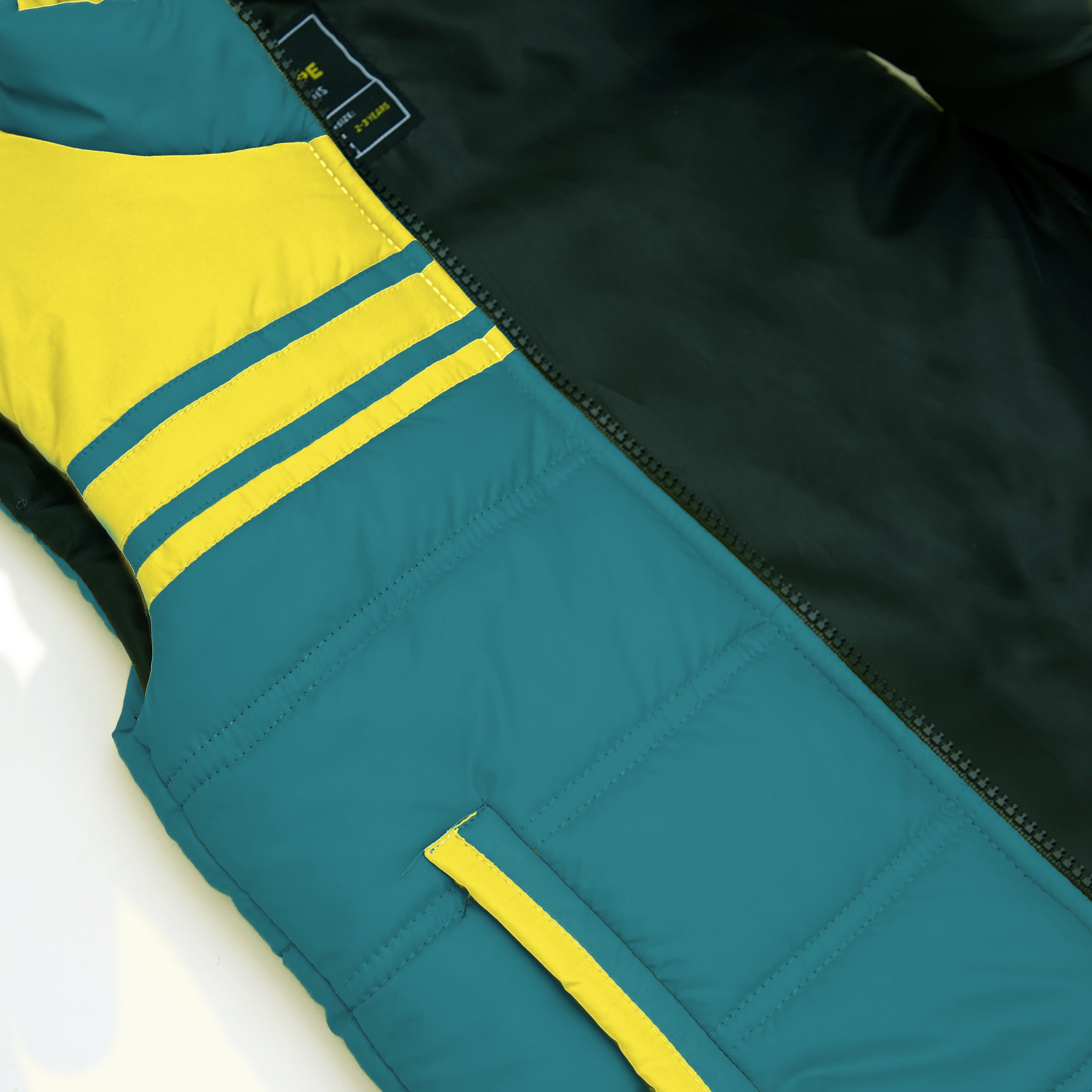 SCOPE TEAL SLEEVELESS JACKET